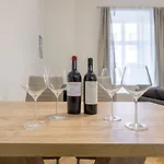 Seasons Cosmopolitan Apartamento Budapest