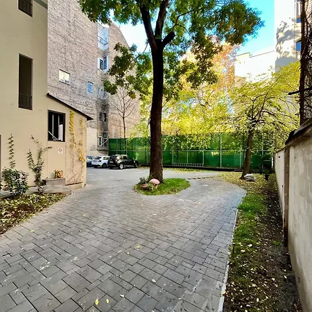 Seasons Cosy * בודפשט